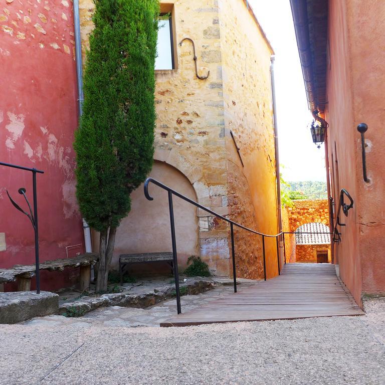Maison D'Hotes Une Hirondelle En Provence Roussillon  Exterior photo