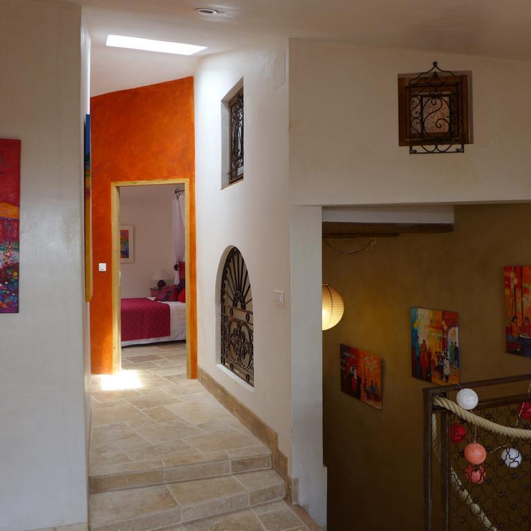 Maison D'Hotes Une Hirondelle En Provence Roussillon  Exterior photo